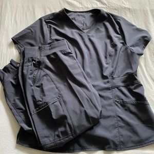 Cherokee Infinity Scrub Set